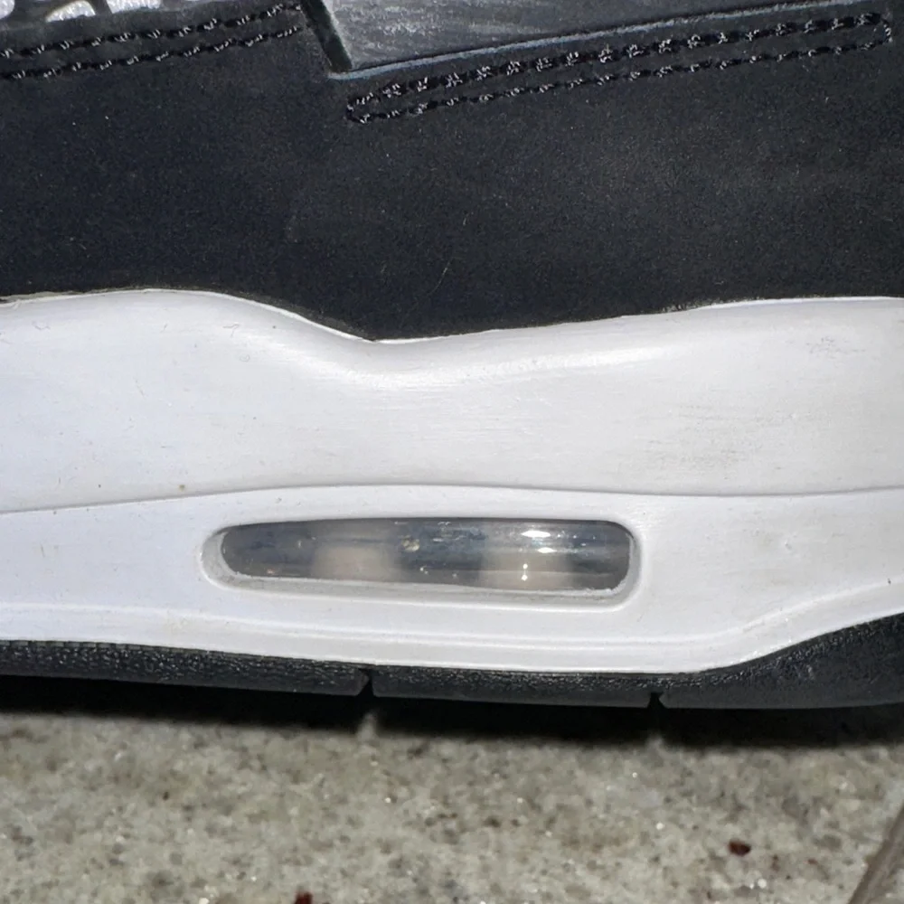 AIR Jordan 4 White Thunder Retro Kids Sneakers Black White - Picture 7 of 9